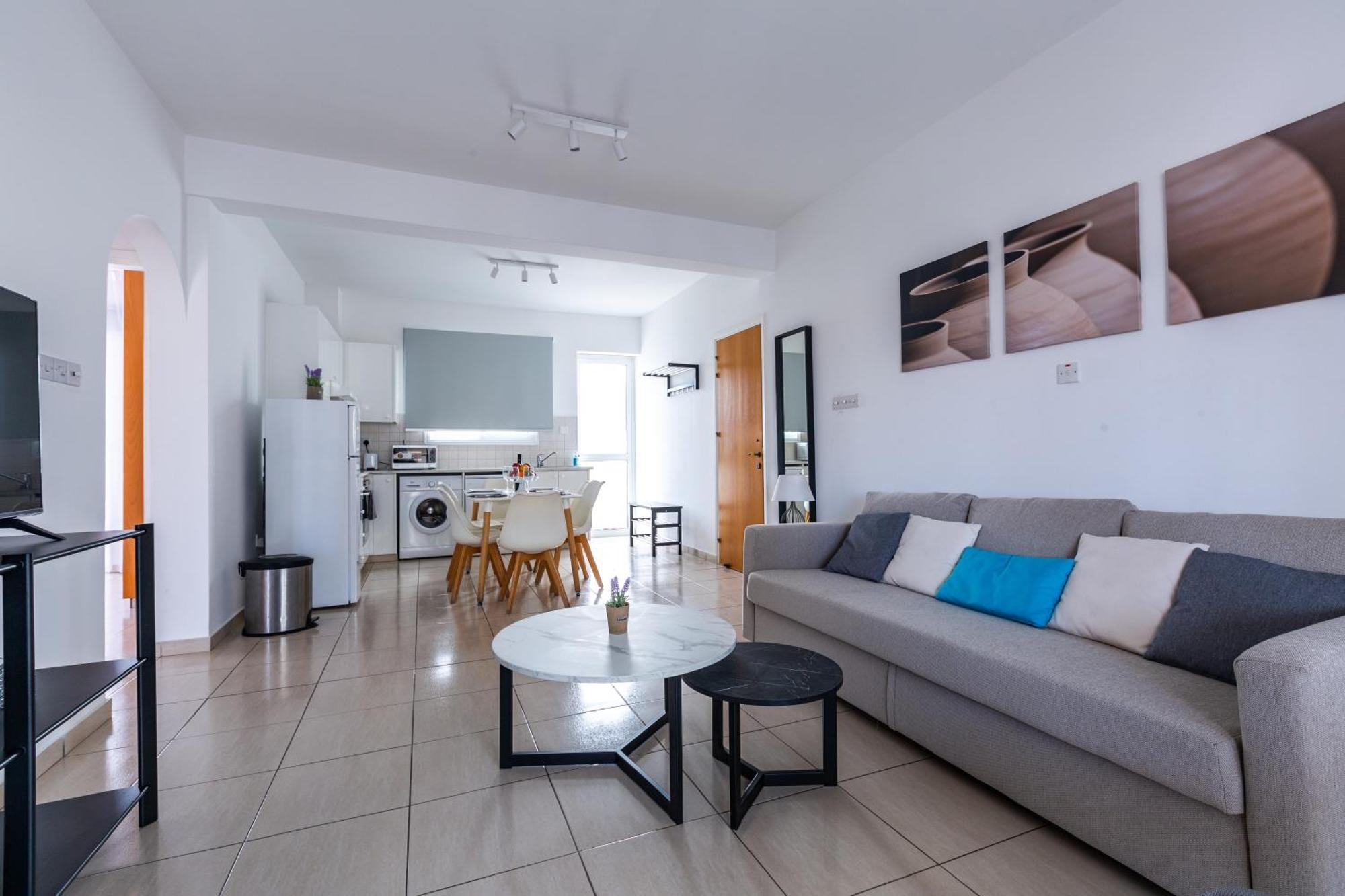 Beautiful 2 Bed Apartment In Paphos Cyprus Eksteriør billede