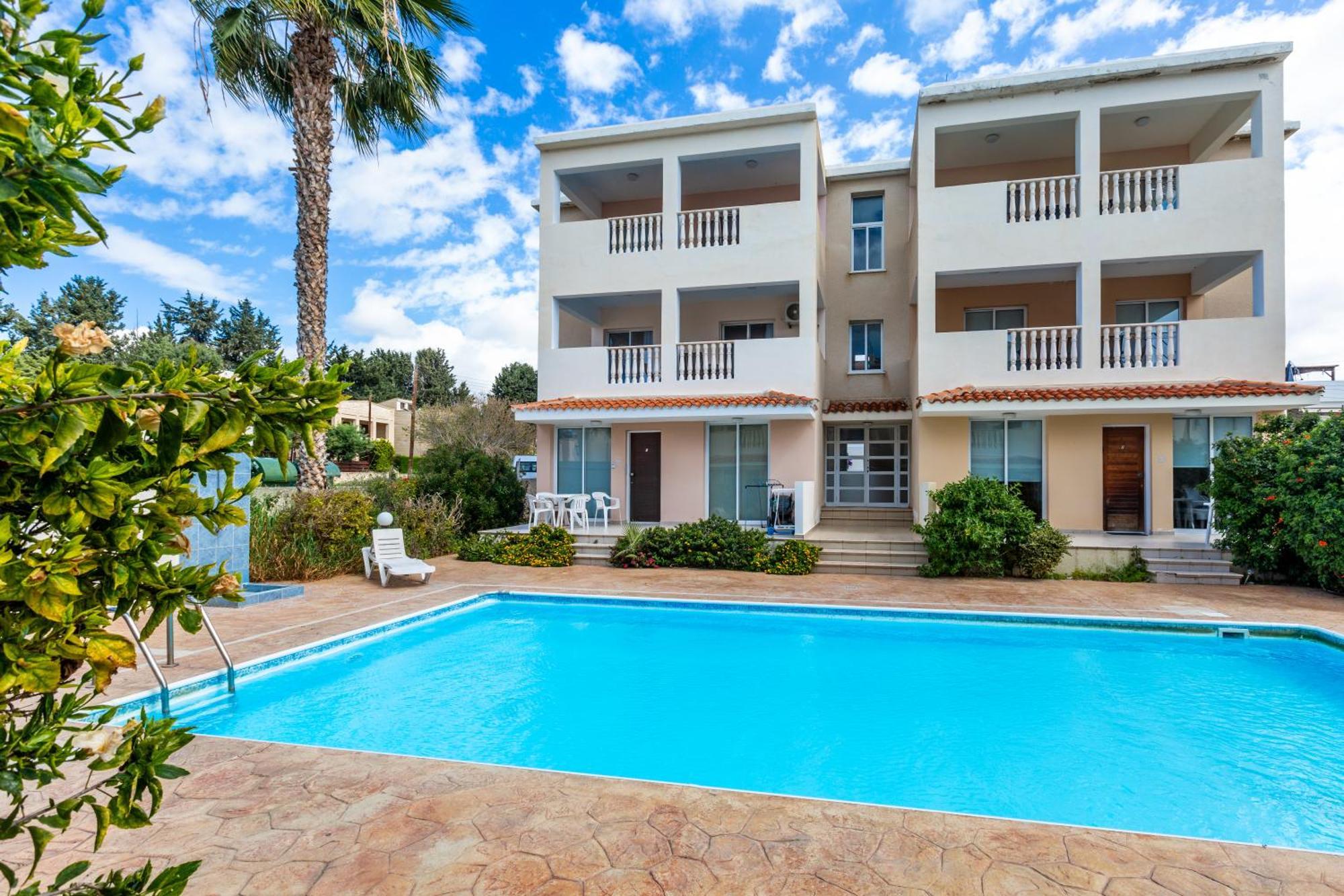 Beautiful 2 Bed Apartment In Paphos Cyprus Eksteriør billede