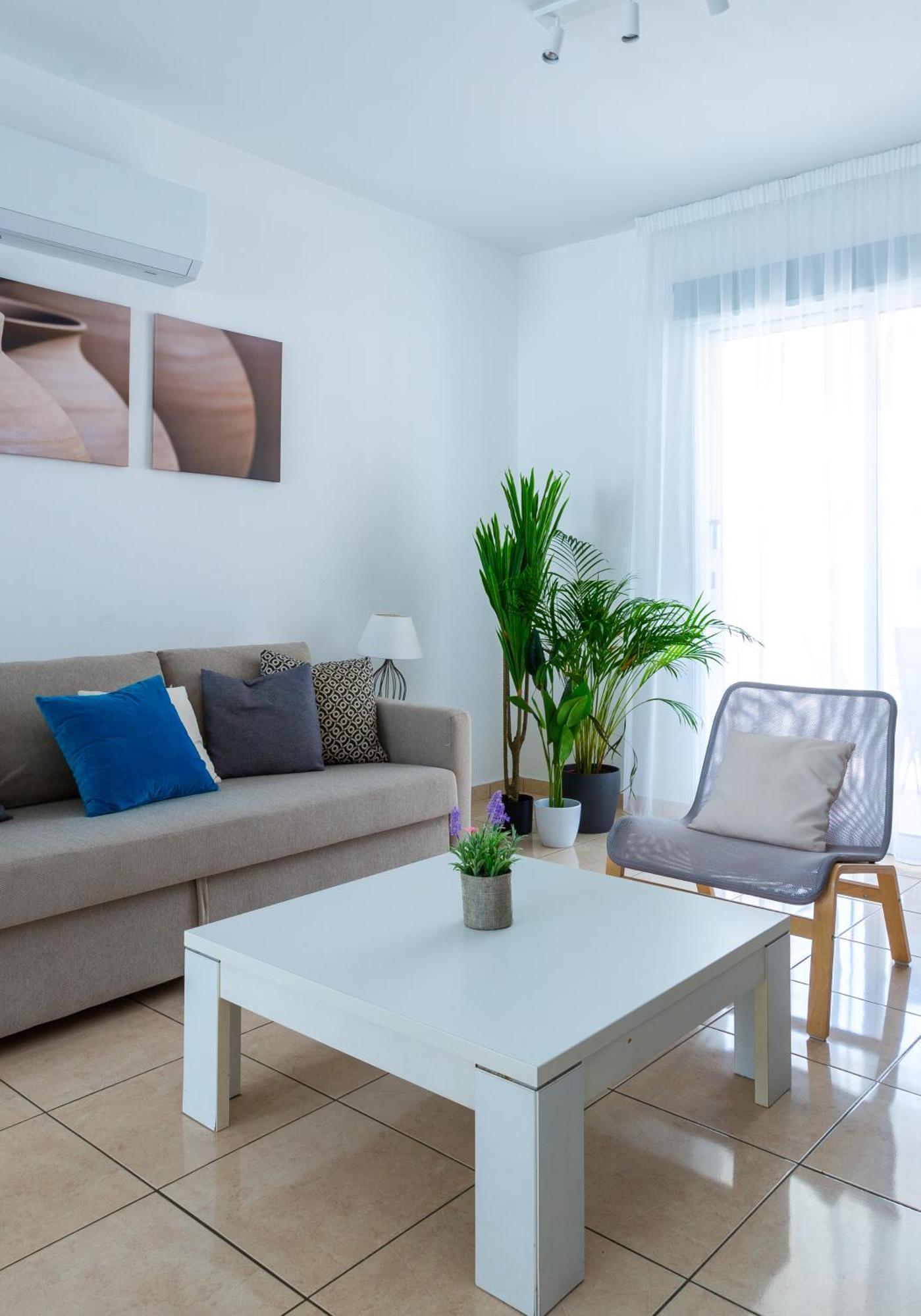 Beautiful 2 Bed Apartment In Paphos Cyprus Eksteriør billede