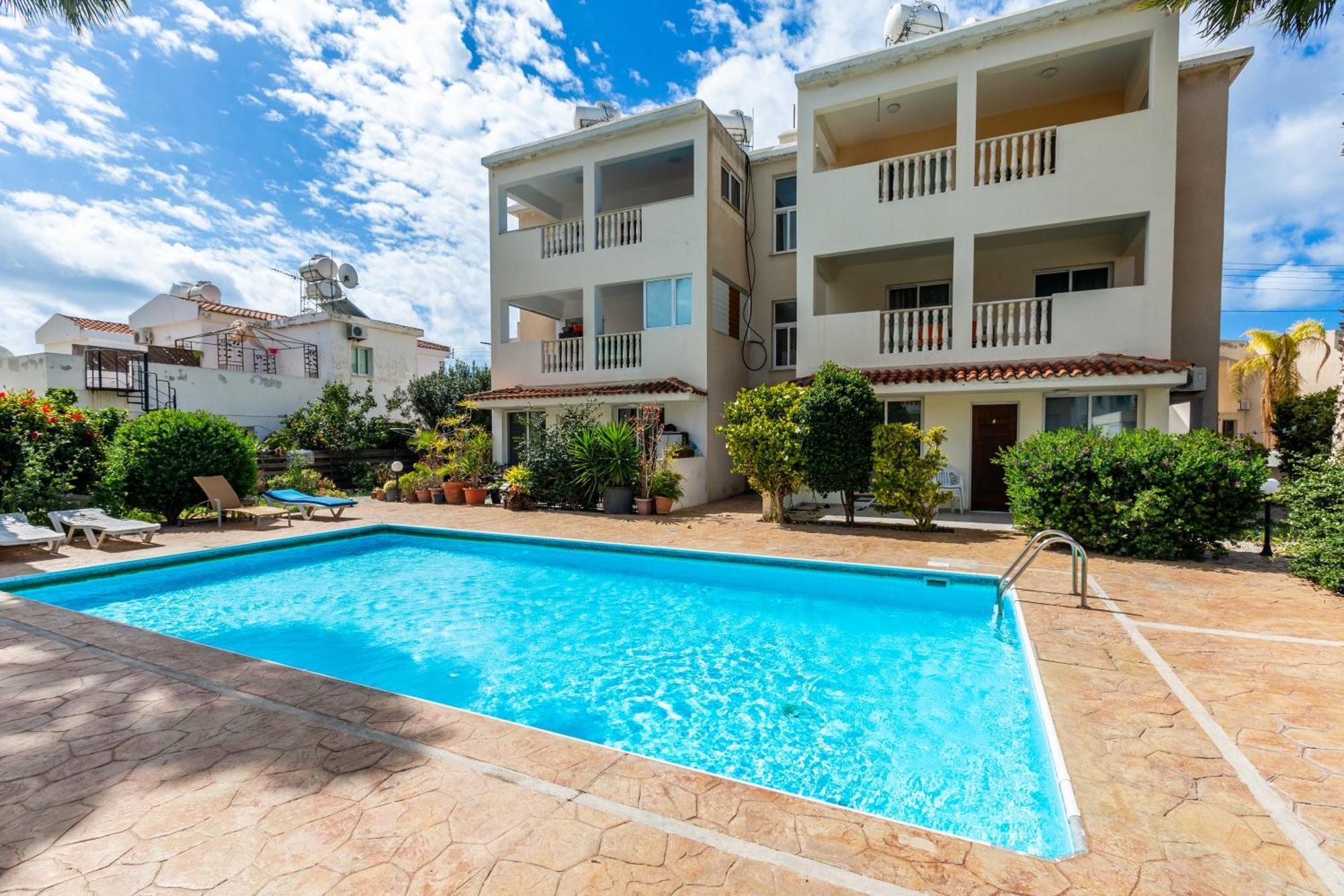 Beautiful 2 Bed Apartment In Paphos Cyprus Eksteriør billede