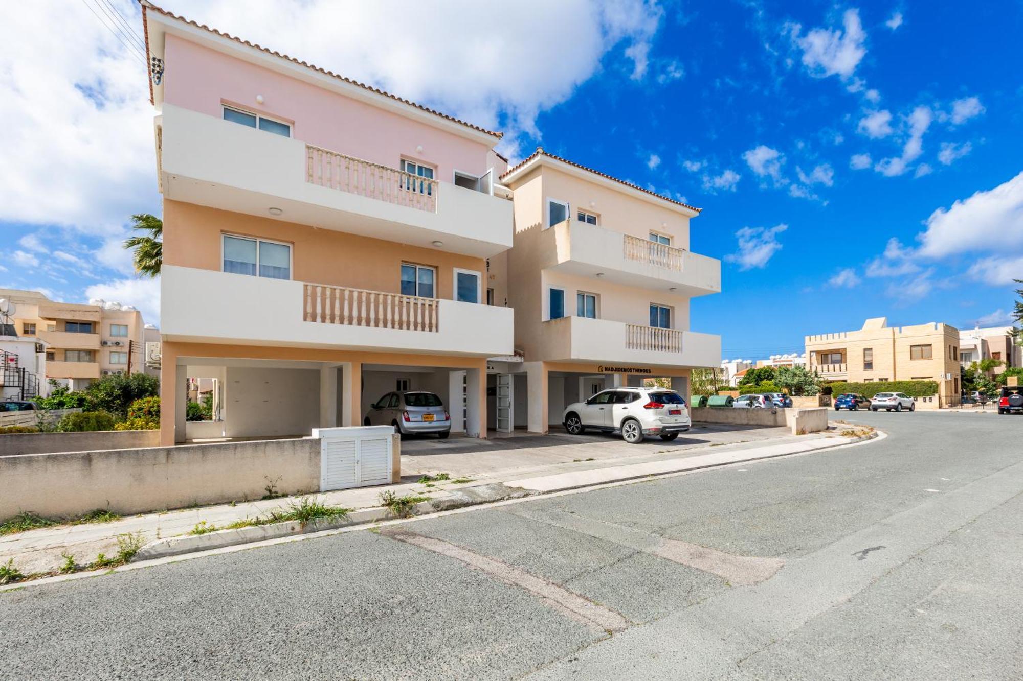 Beautiful 2 Bed Apartment In Paphos Cyprus Eksteriør billede
