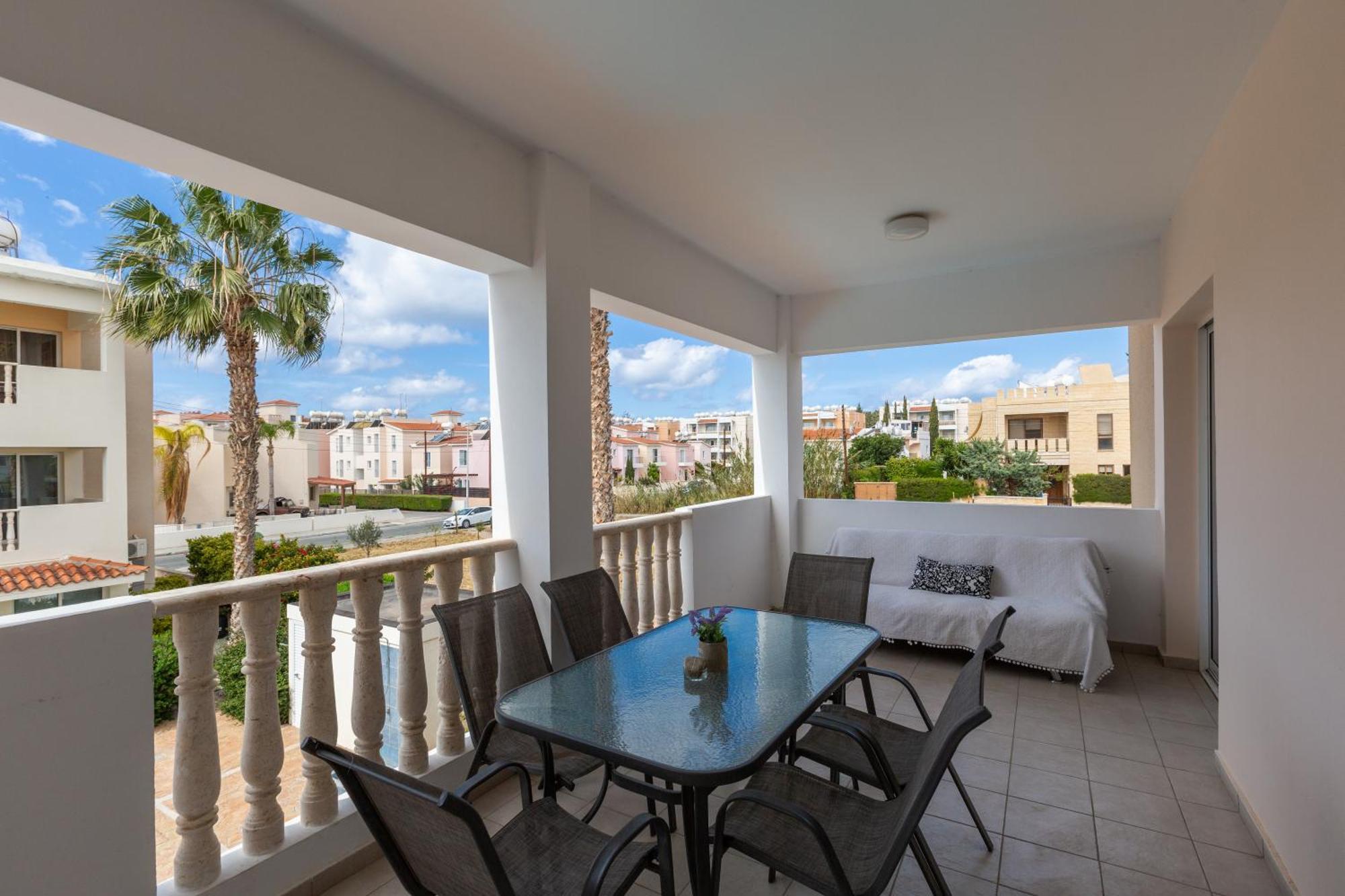 Beautiful 2 Bed Apartment In Paphos Cyprus Eksteriør billede