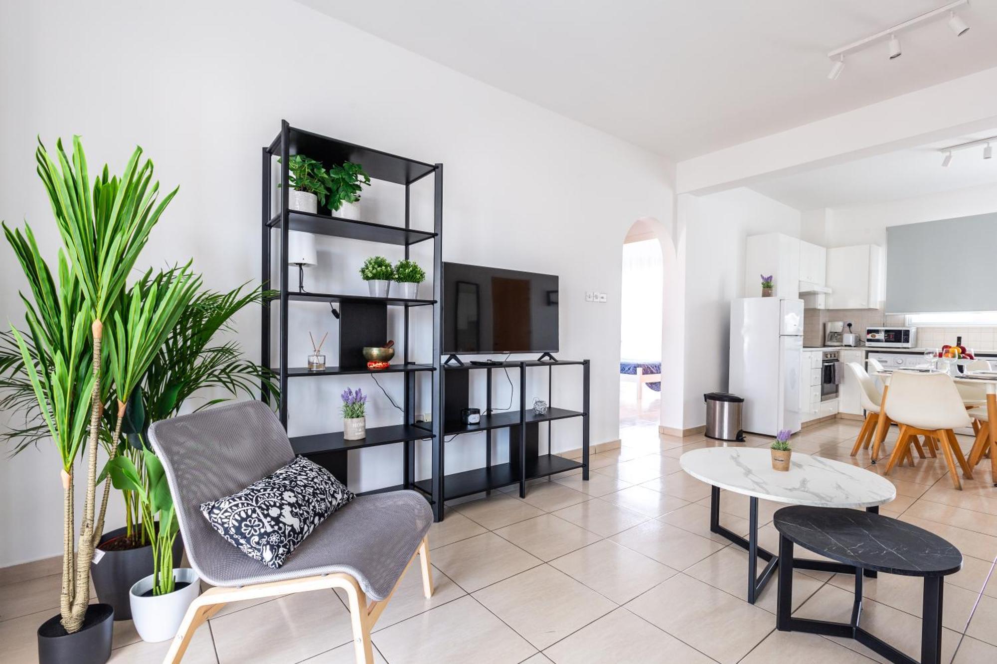 Beautiful 2 Bed Apartment In Paphos Cyprus Eksteriør billede