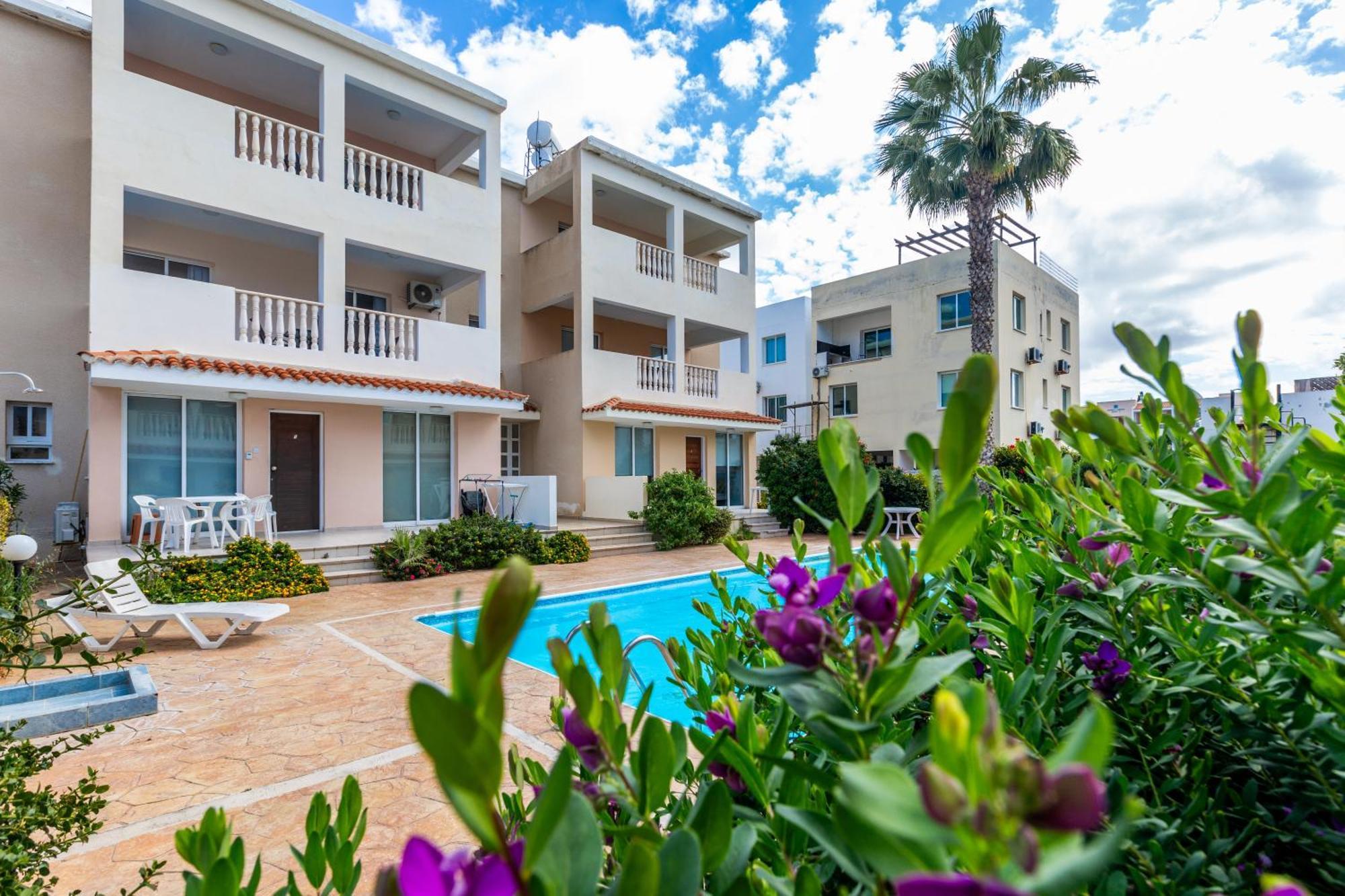 Beautiful 2 Bed Apartment In Paphos Cyprus Eksteriør billede